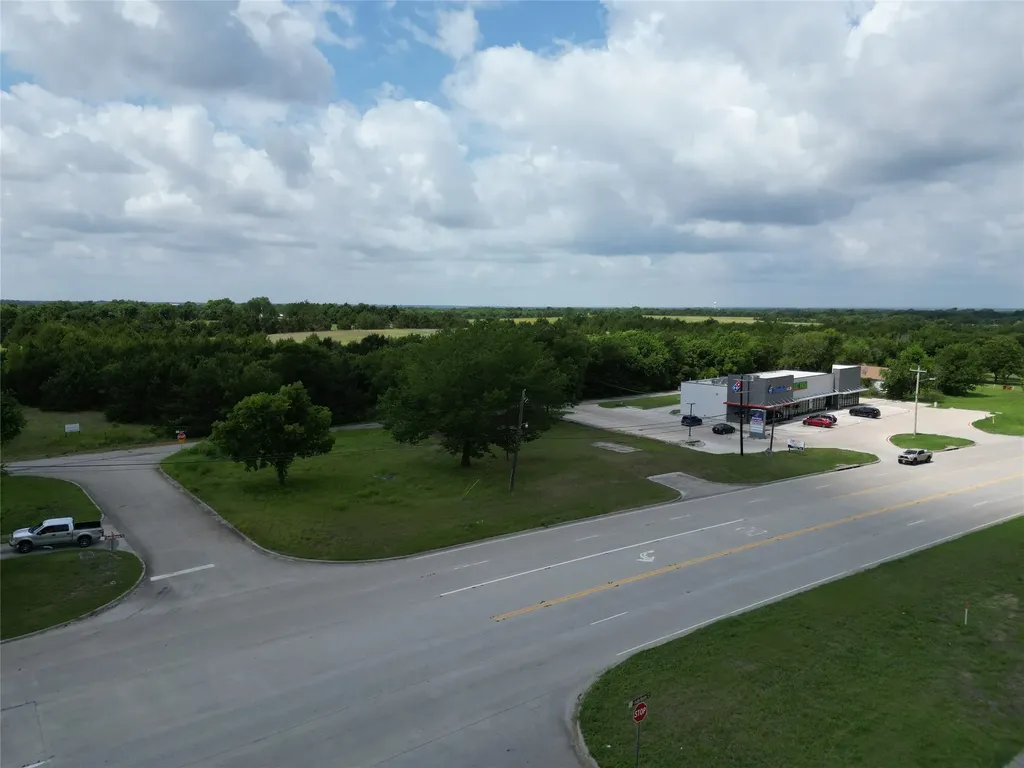 435 E Audie Murphy Parkway Farmersville TX 75442
