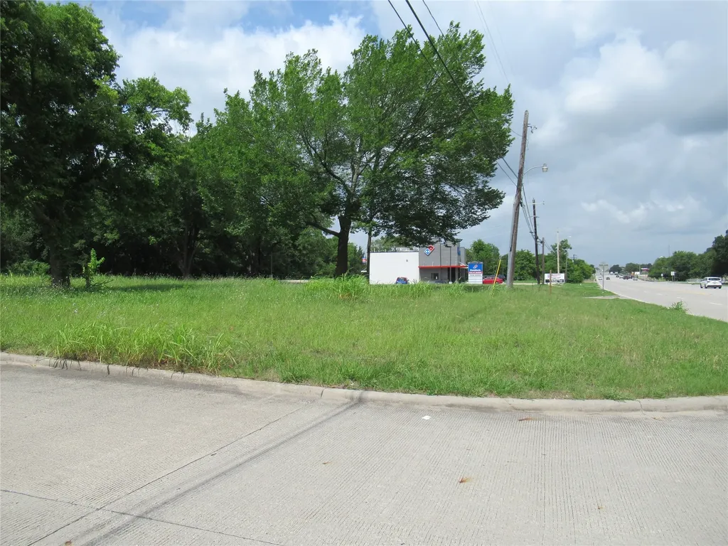 435 E Audie Murphy Parkway Farmersville TX 75442