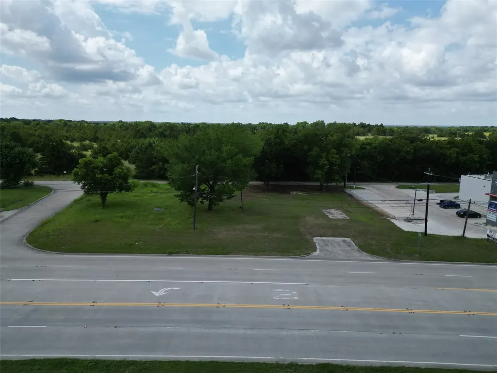 435 E Audie Murphy Parkway Farmersville TX 75442