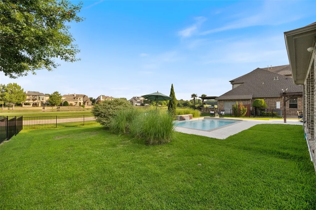 3 Signature Court Heath TX 75032