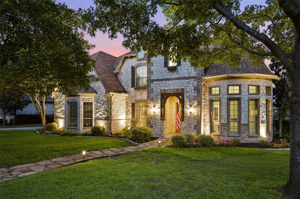 3 Signature Court Heath TX 75032
