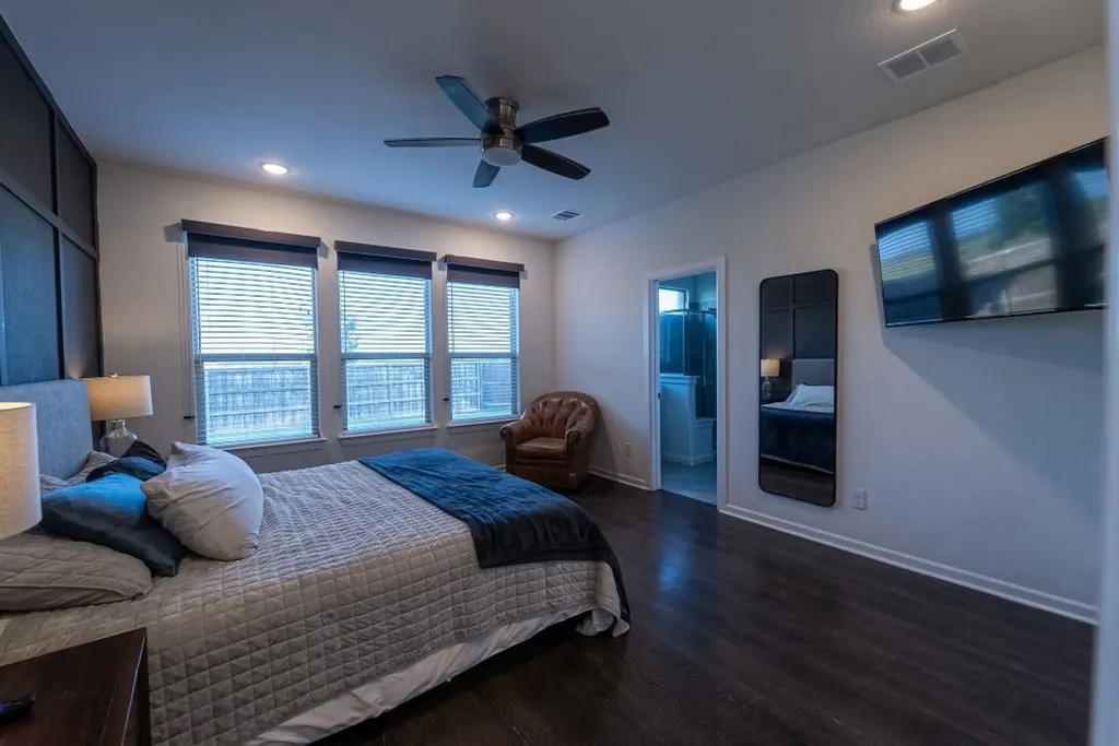 1120 Stallion Lane Justin TX 76247