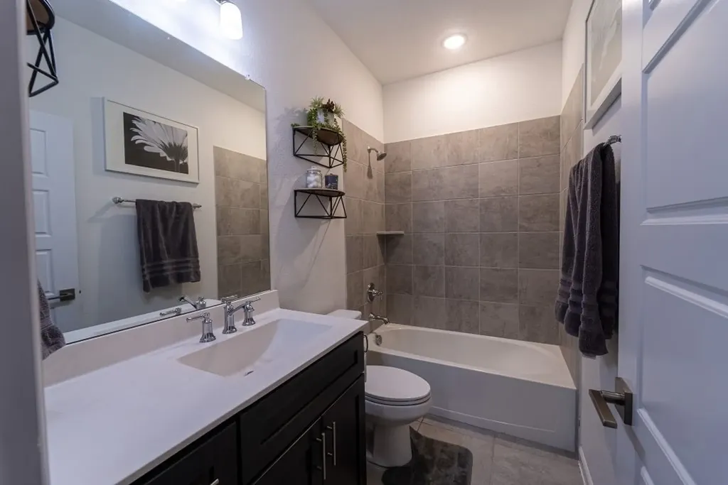 1120 Stallion Lane Justin TX 76247