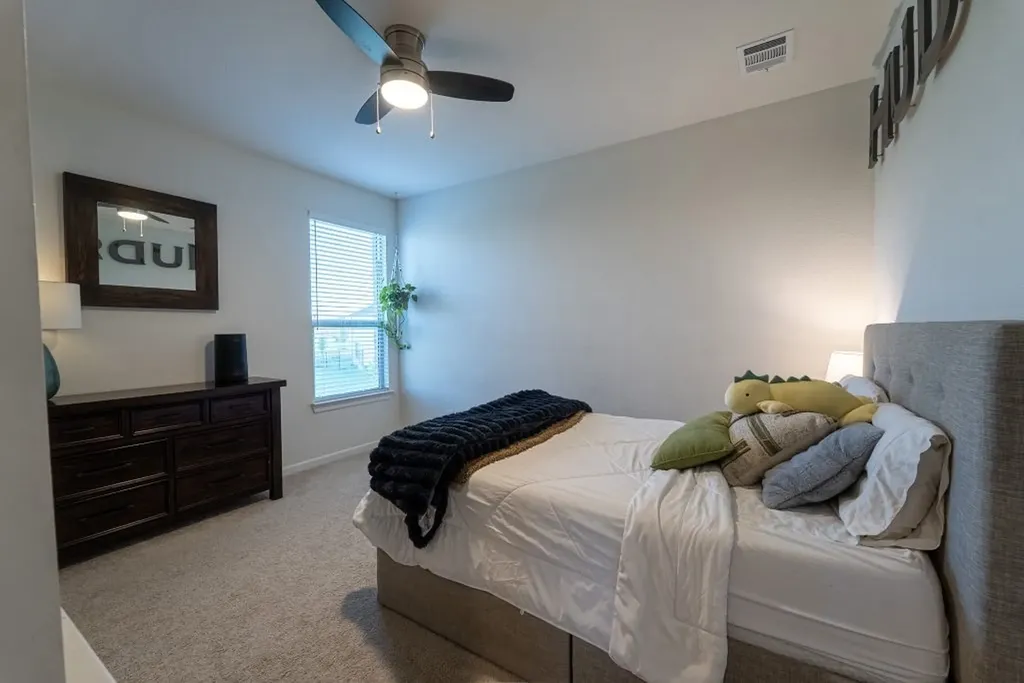 1120 Stallion Lane Justin TX 76247
