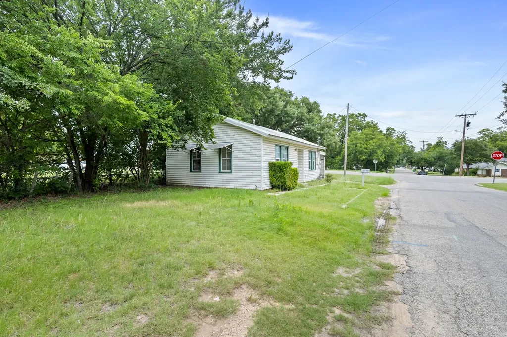 1141 W Mcneill Street Stephenville TX 76401