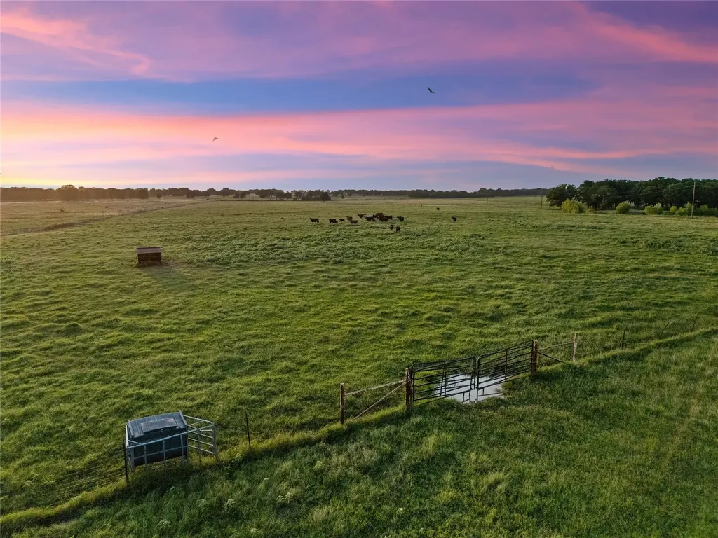 2442 Happy Swaner Lane Axtell TX 76624