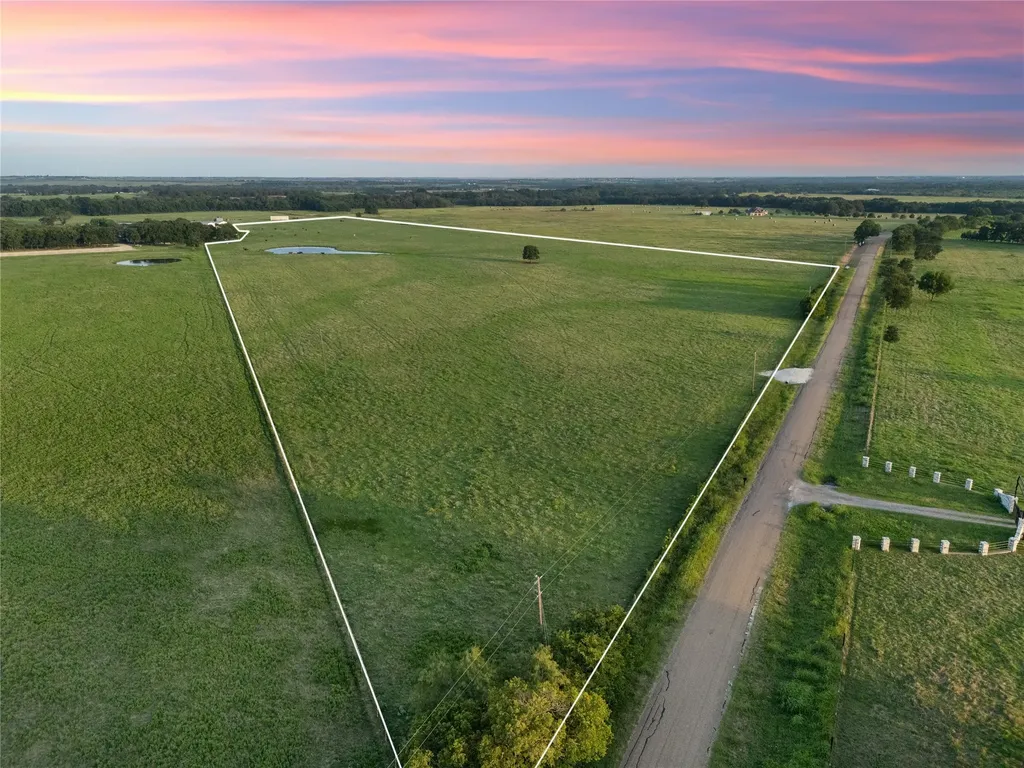 2442 Happy Swaner Lane Axtell TX 76624