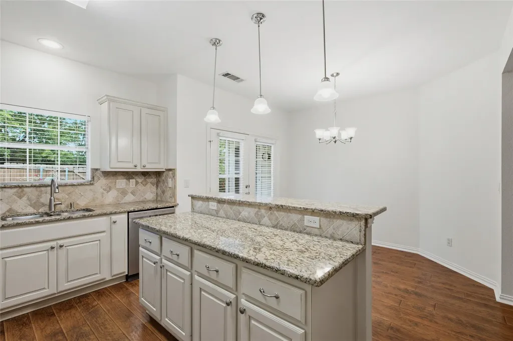 287 Emma Call Court Decatur TX 76234