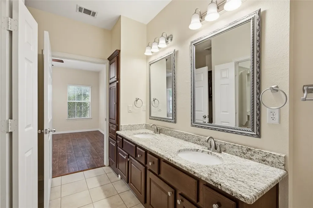 287 Emma Call Court Decatur TX 76234