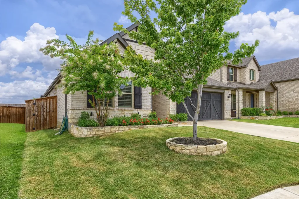 2091 Creekbluff Circle Lewisville TX 75010