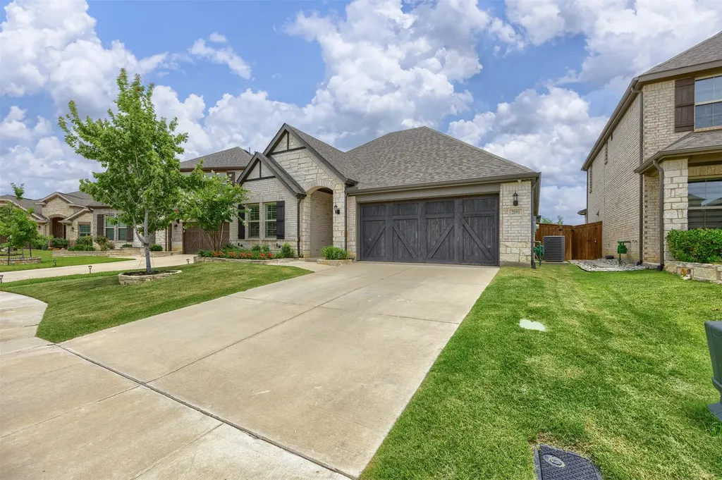 2091 Creekbluff Circle Lewisville TX 75010