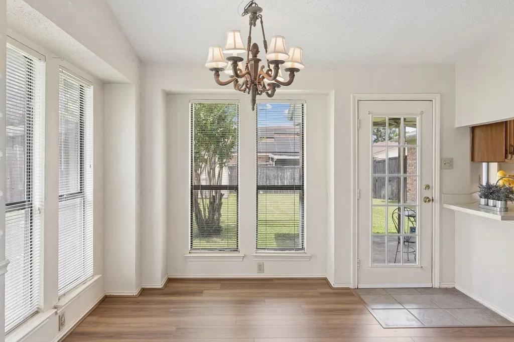 807 Blue Oak Drive Lewisville TX 75067
