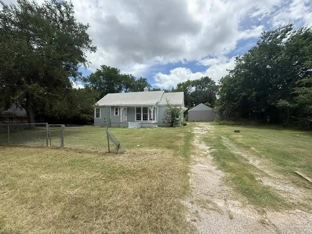 2404 Fairway Drive Fort Worth TX 76119