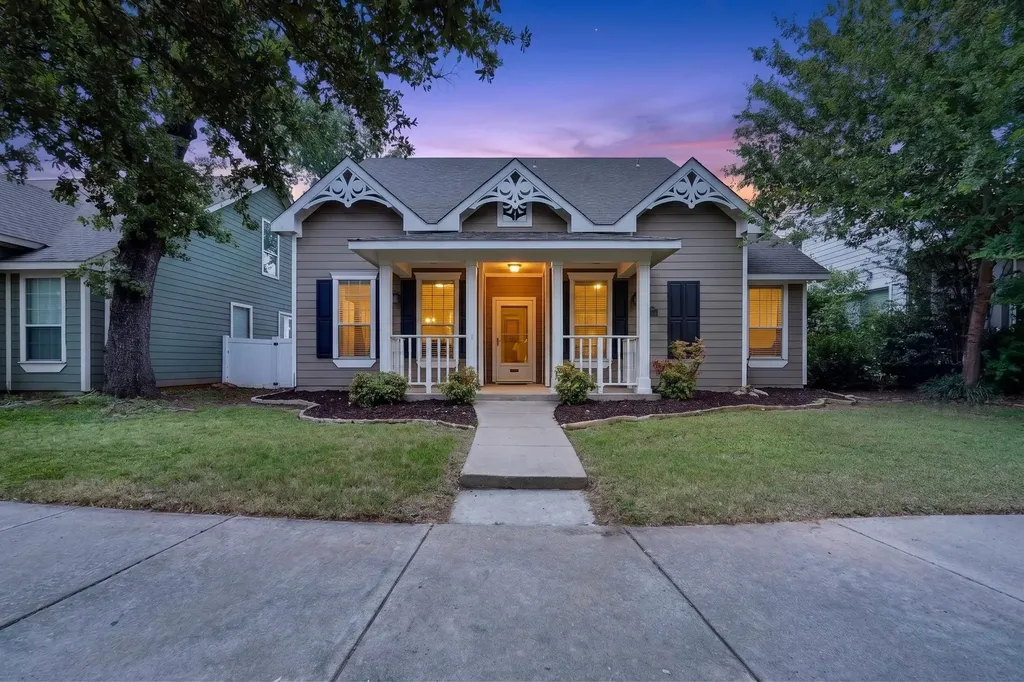 10214 Lakeview Drive Providence Village TX 76227