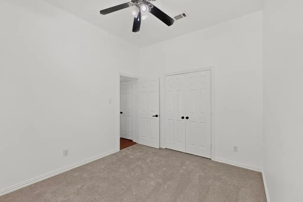 10214 Lakeview Drive Providence Village TX 76227