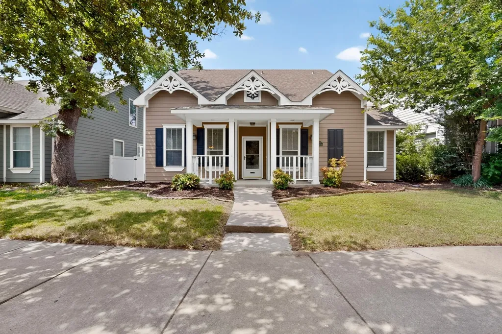 10214 Lakeview Drive Providence Village TX 76227
