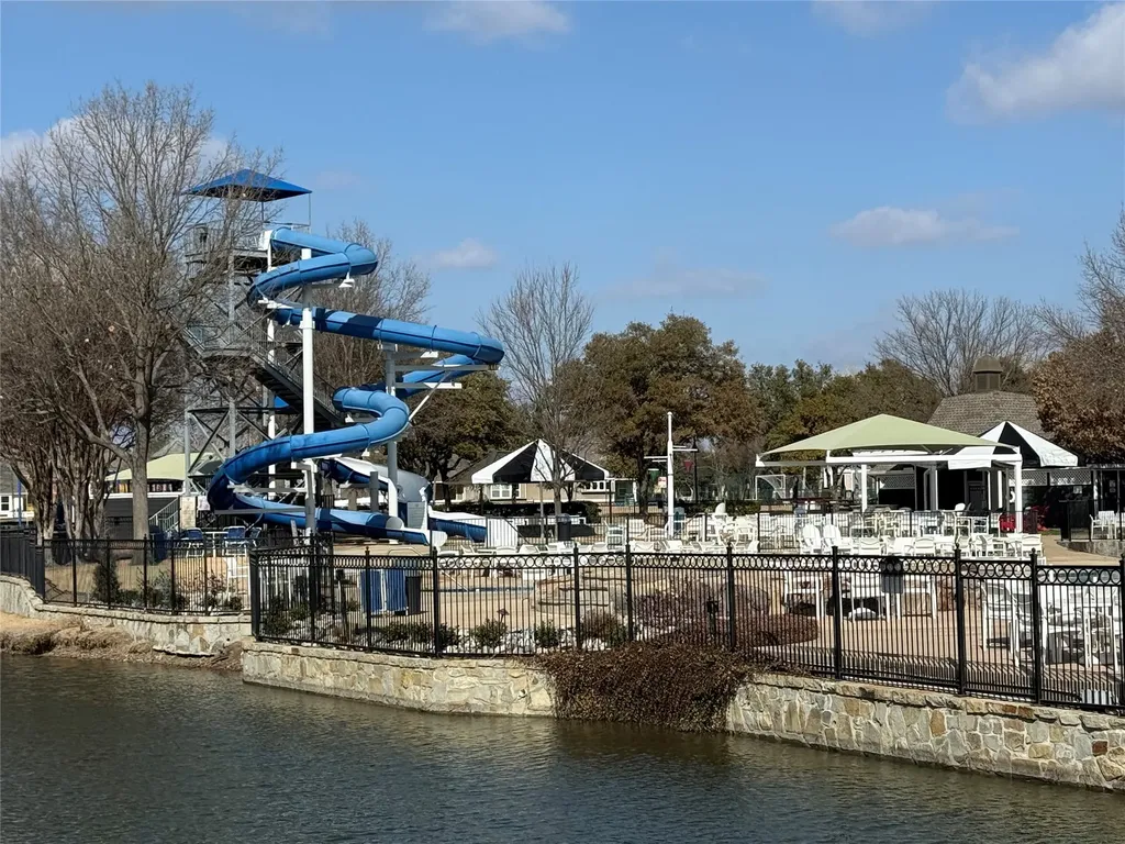 10214 Lakeview Drive Providence Village TX 76227