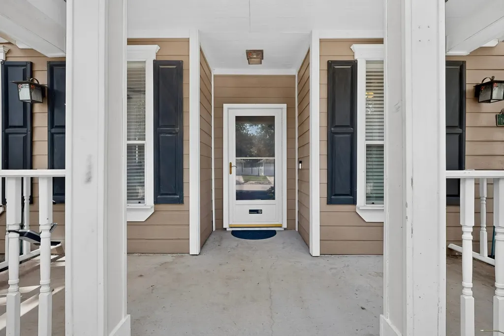 10214 Lakeview Drive Providence Village TX 76227