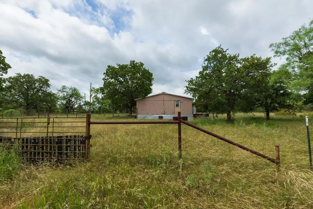 17156 County Road 225 Clyde TX 79510