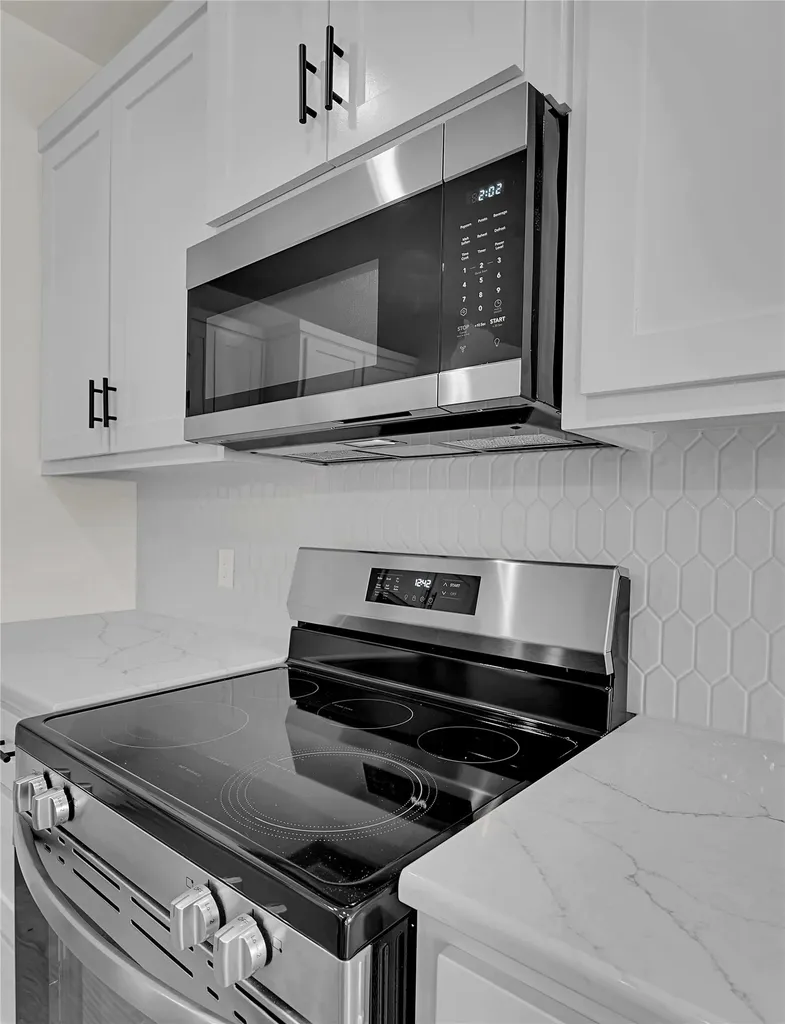 806 S Avenue Q Clifton TX 76634