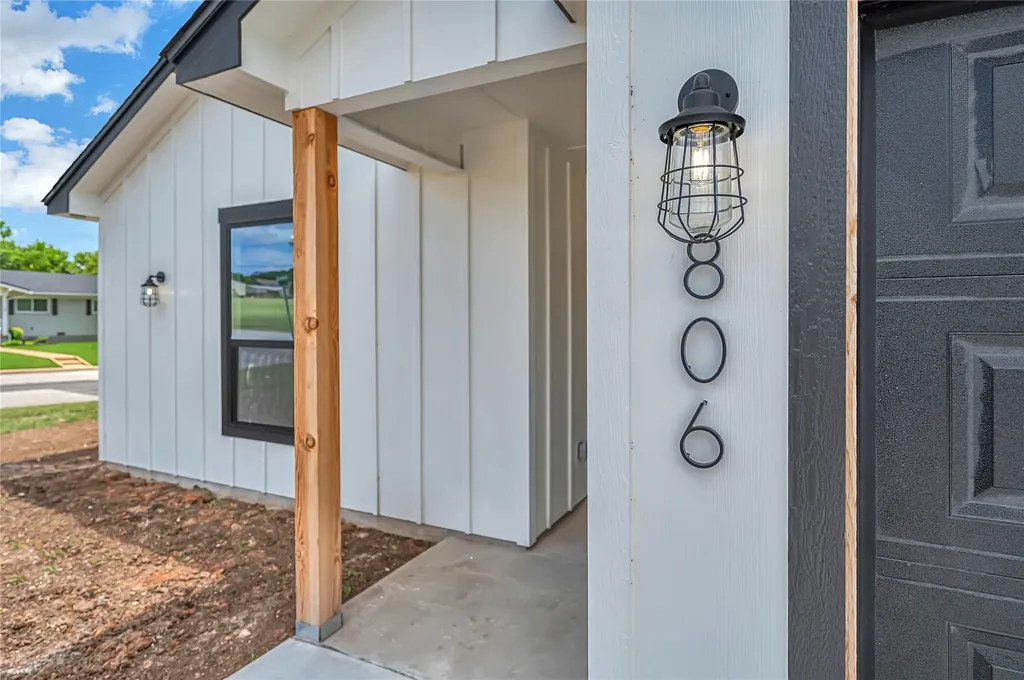 806 S Avenue Q Clifton TX 76634