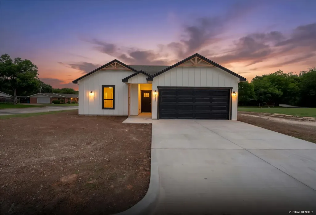 806 S Avenue Q Clifton TX 76634