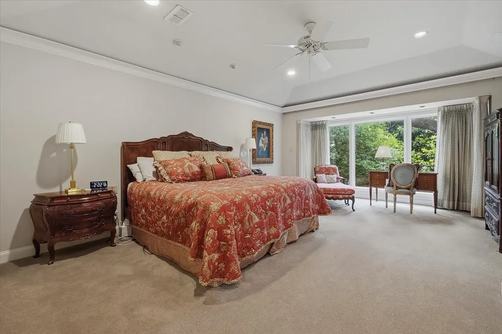 2209 Canterbury Drive Westover Hills TX 76107