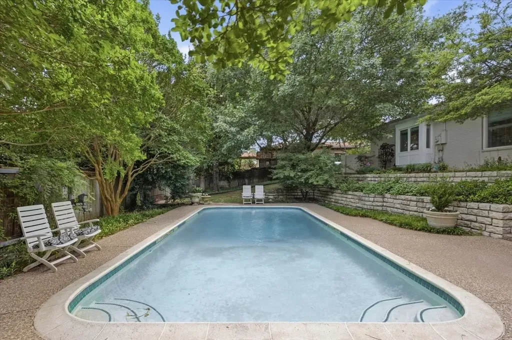 2209 Canterbury Drive Westover Hills TX 76107