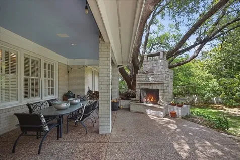 2209 Canterbury Drive Westover Hills TX 76107