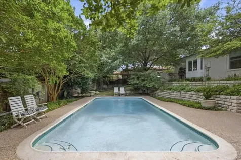 2209 Canterbury Drive Westover Hills TX 76107