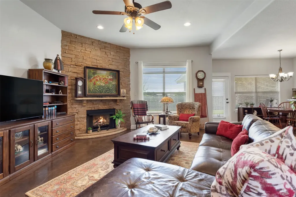 1505 Lucy Circle Lindale TX 75771