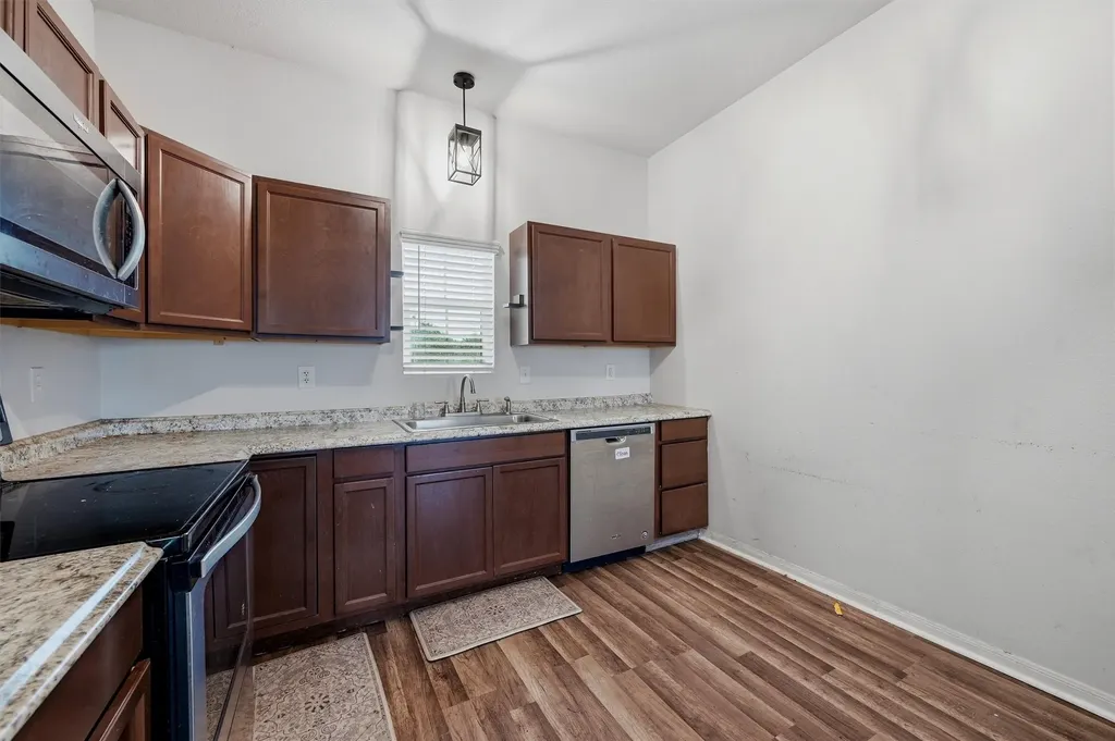 111 Britton Street Tom Bean TX 75489