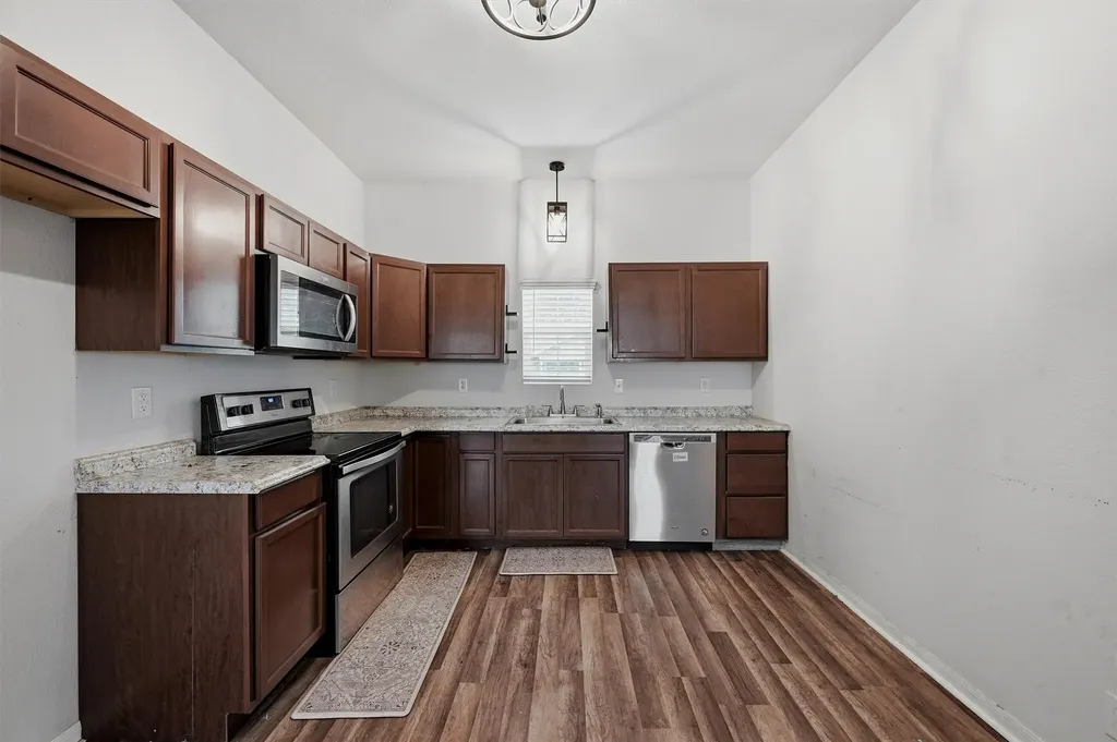 111 Britton Street Tom Bean TX 75489