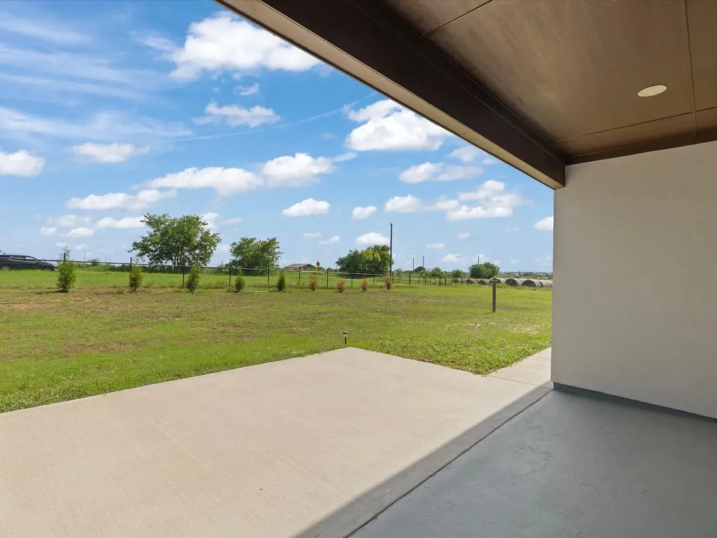 4450 E Masch Branch Road Krum TX 76249