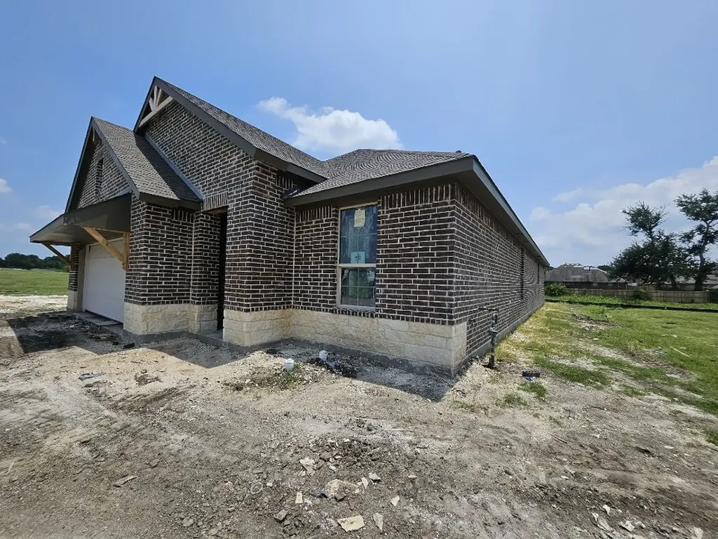 813 Silverleaf Drive Ennis TX 75119