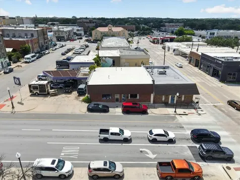 221-223 N Locust Street Denton TX 76201