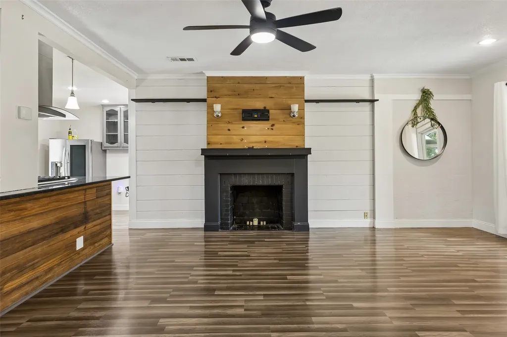 3411 Gibsondell Avenue Dallas TX 75211