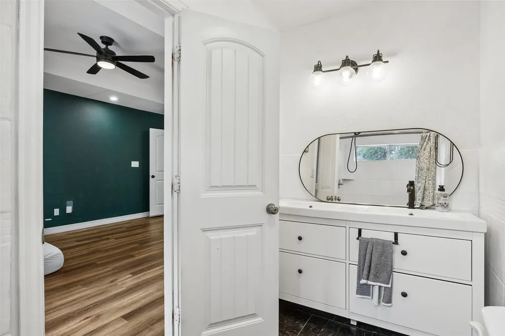 3411 Gibsondell Avenue Dallas TX 75211
