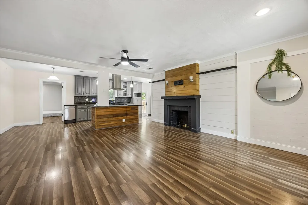 3411 Gibsondell Avenue Dallas TX 75211