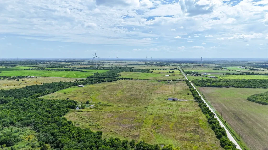 Lot 2 Cr 3268 Mount Calm TX 76673
