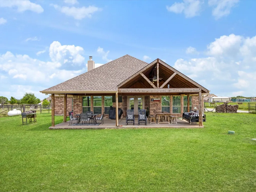 111 Petes Court Ponder TX 76259