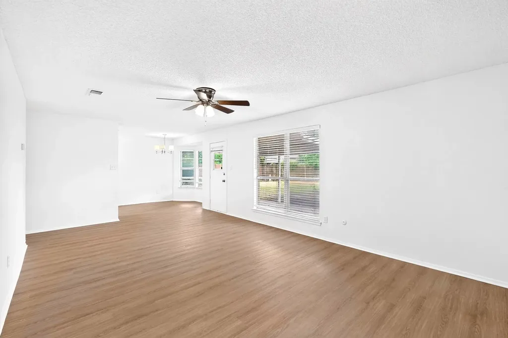 6005 Stardust Drive S Watauga TX 76148