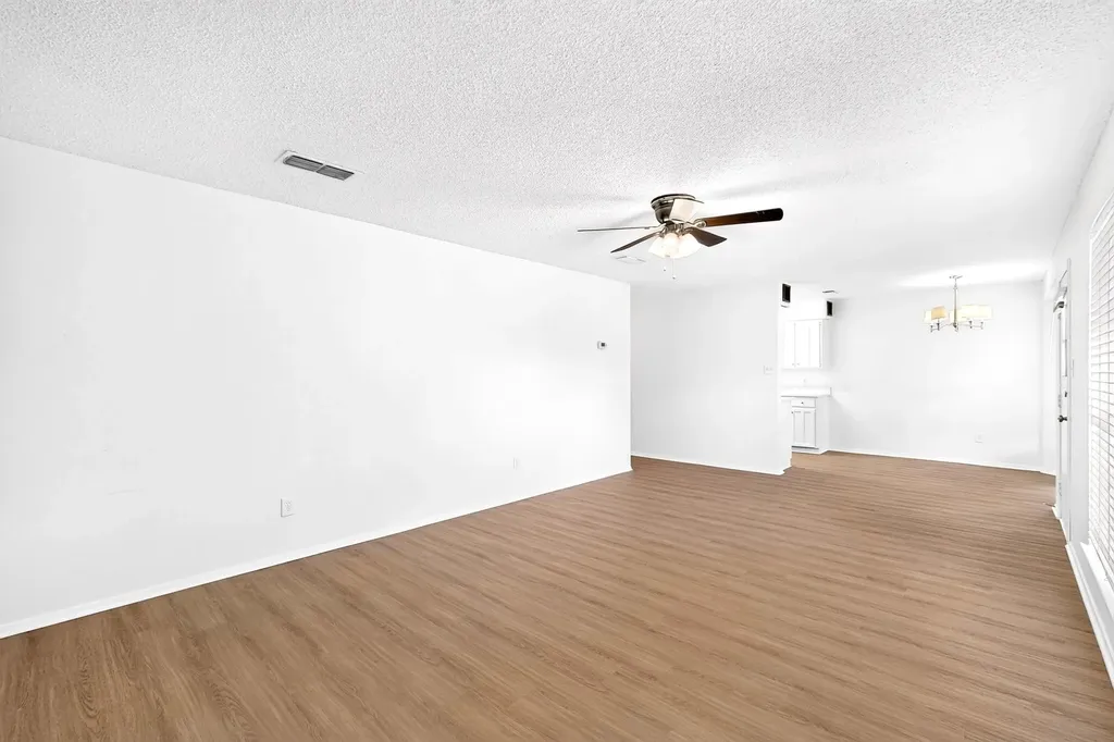 6005 Stardust Drive S Watauga TX 76148