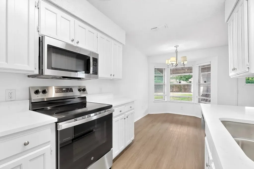 6005 Stardust Drive S Watauga TX 76148