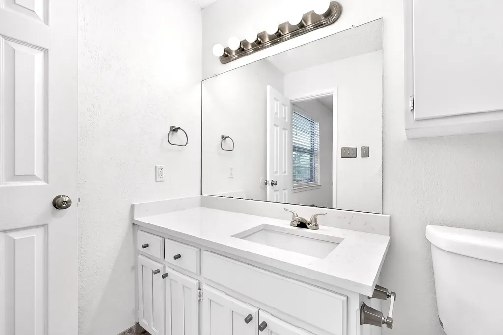 6005 Stardust Drive S Watauga TX 76148