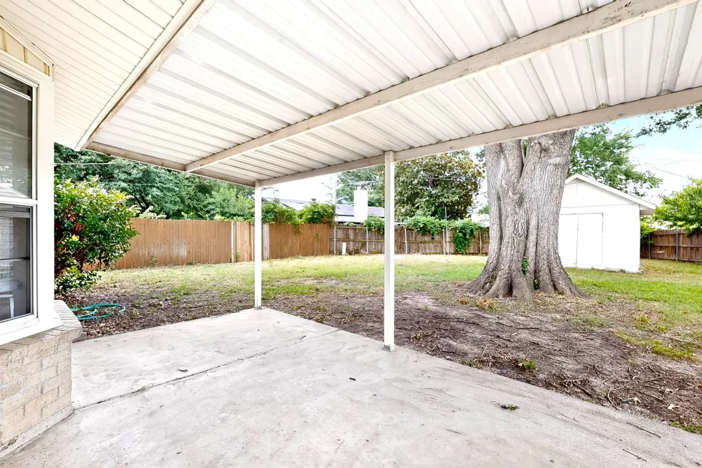 6005 Stardust Drive S Watauga TX 76148