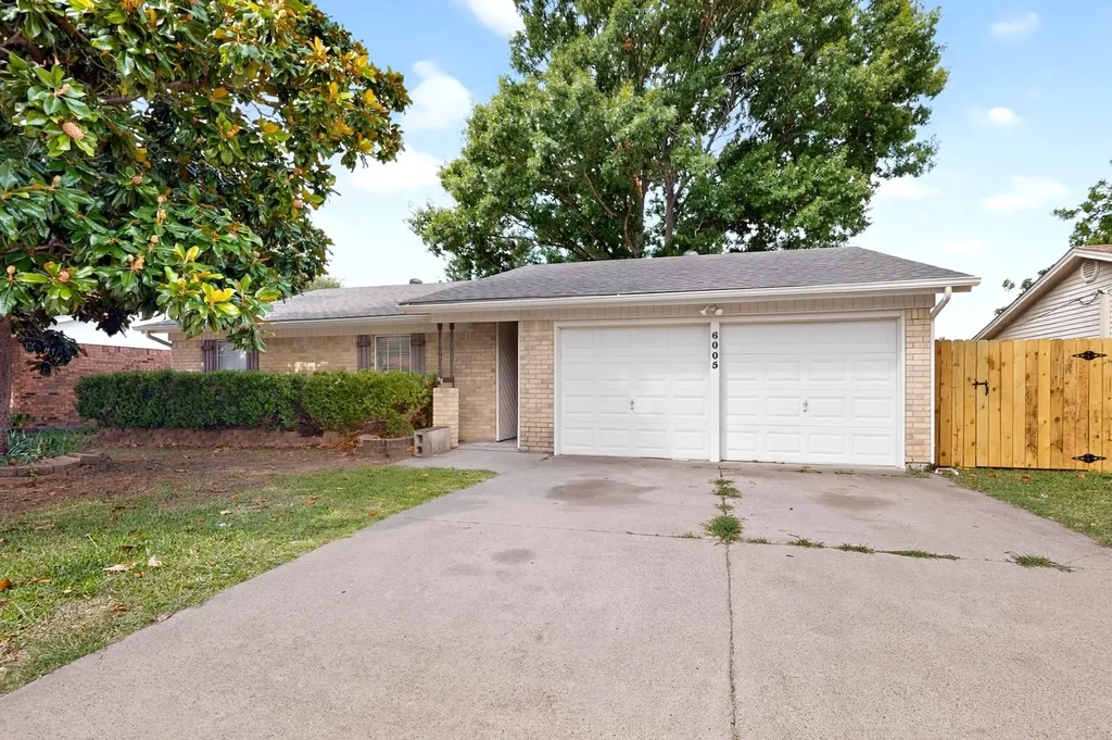 6005 Stardust Drive S Watauga TX 76148