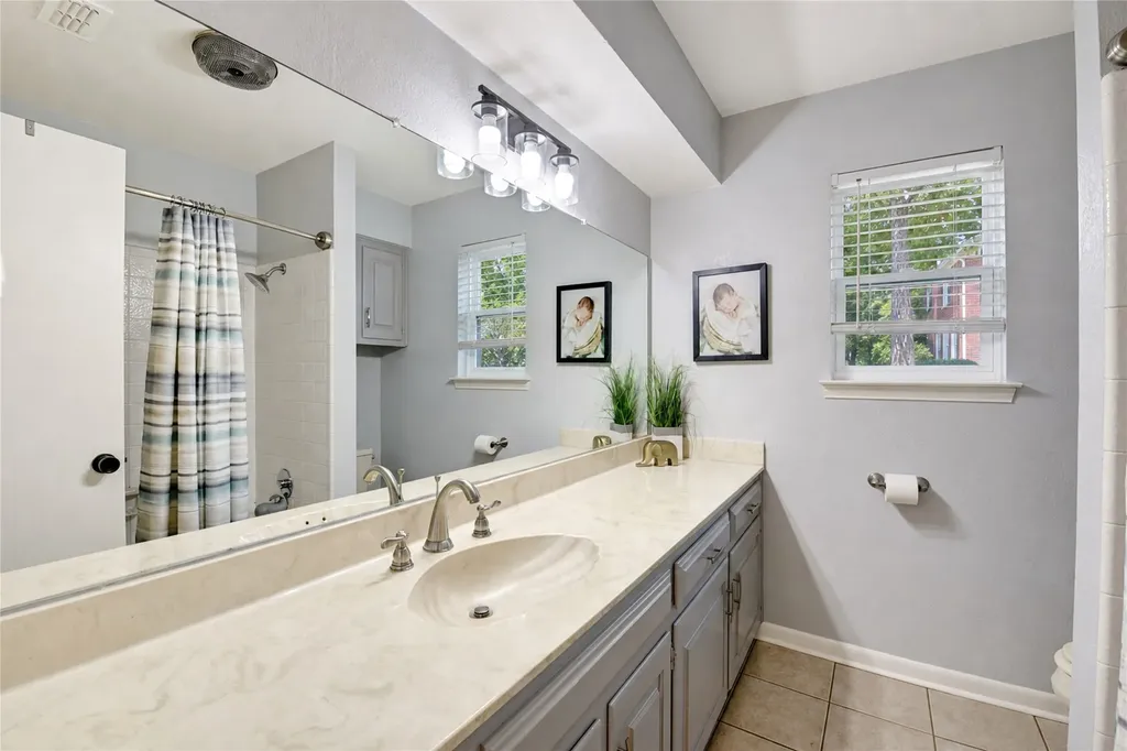 2917 Cresthaven Drive Grapevine TX 76051