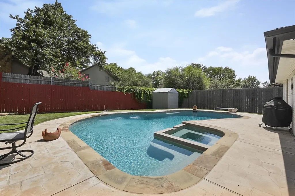 2917 Cresthaven Drive Grapevine TX 76051