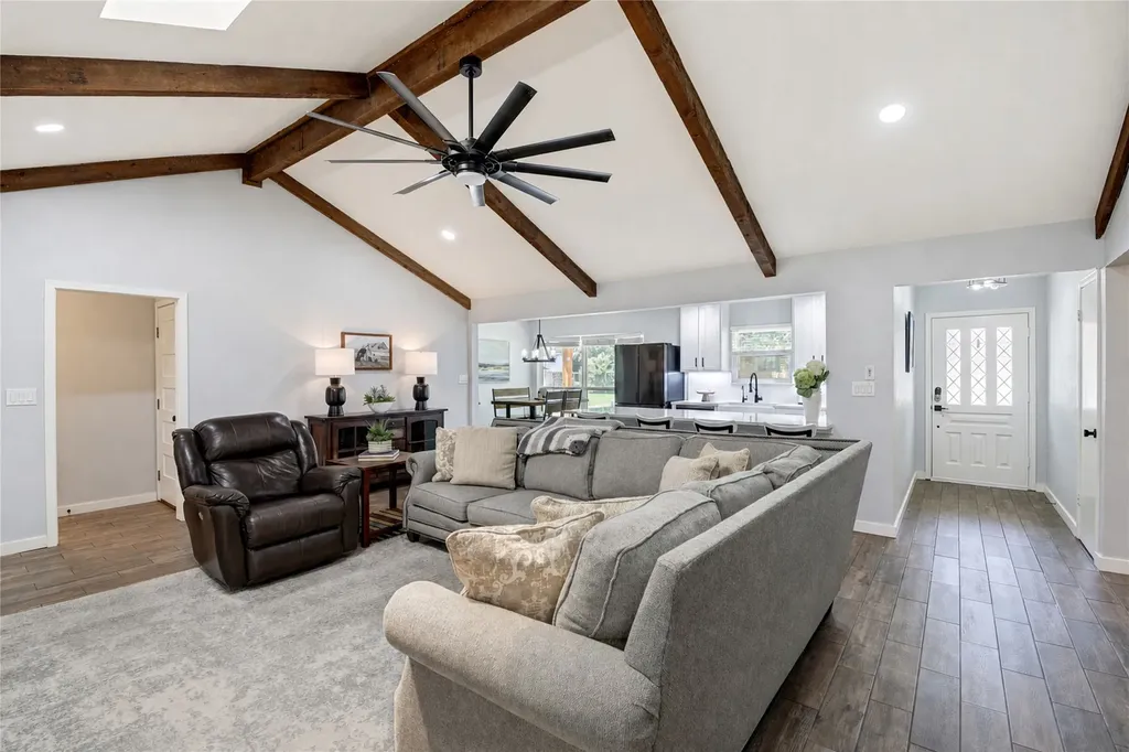 2917 Cresthaven Drive Grapevine TX 76051